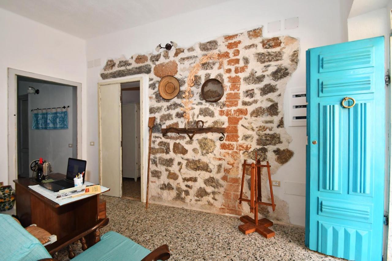 B&B Sa Domo De Sos Massaios Orosei Exterior foto
