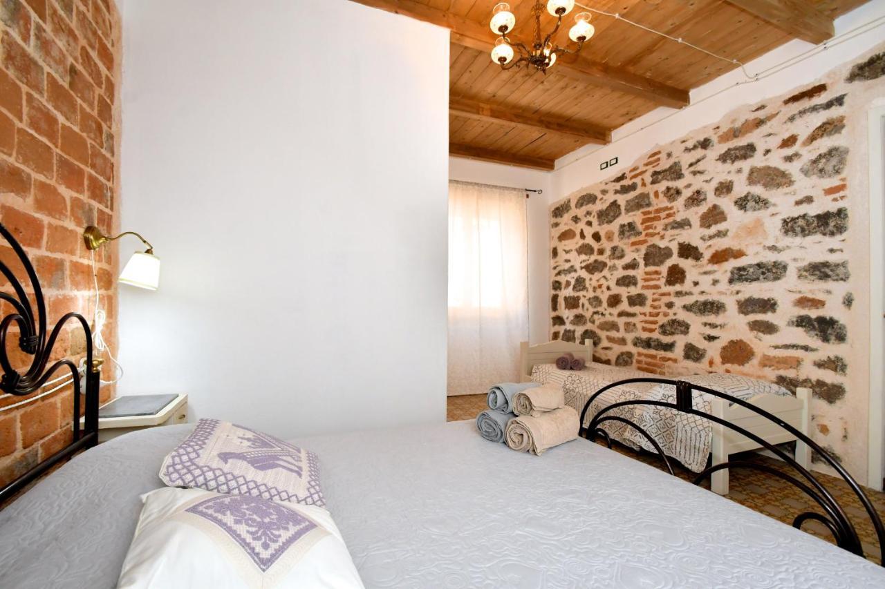B&B Sa Domo De Sos Massaios Orosei Exterior foto