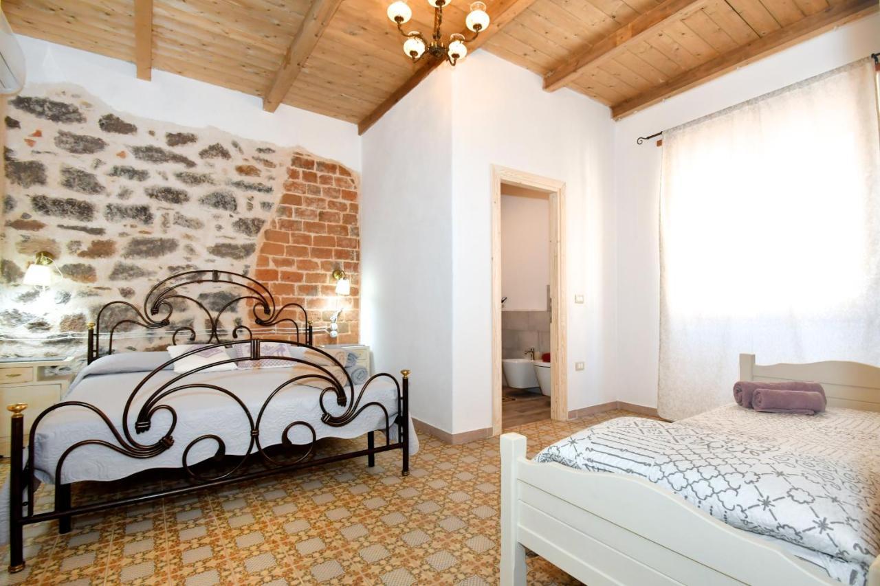 B&B Sa Domo De Sos Massaios Orosei Exterior foto
